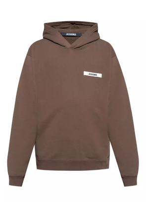 Jacquemus logo-patch hoodie - Brown
