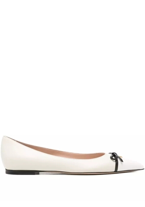 Valentino Garavani Vlogo ballet flats - White