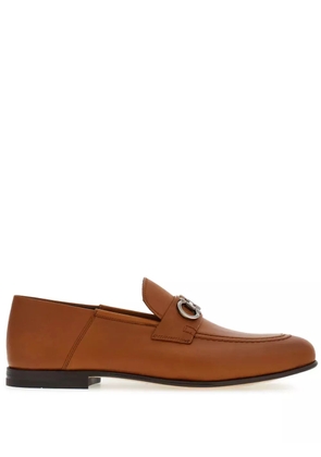 Ferragamo Gancini-plaque leather loafers - Brown