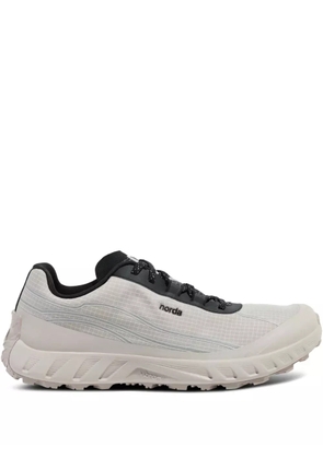 norda 002 'cinder' sneakers - Grey