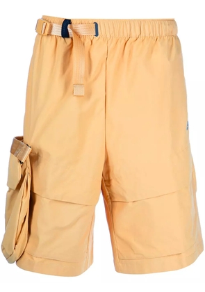 Nike NSW Tech Pack cargo shorts - Yellow