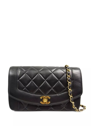 CHANEL Pre-Owned 1997 small Diana shoulder bag - Black