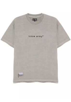 izzue logo-print T-shirt - Grey