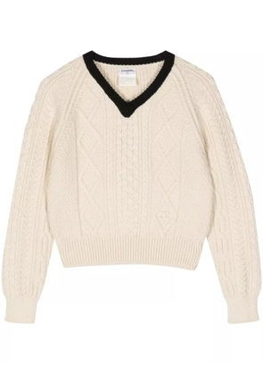 CHANEL Pre-Owned 1996 V-neck jumper - Neutrals