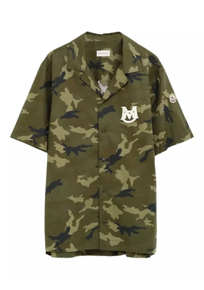 Moncler logo-patch camouflage shirt - Green