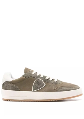 Philippe Model Paris logo-patch sneakers - Green