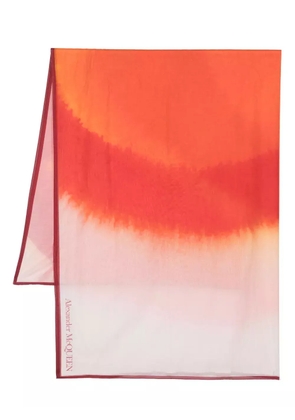 Alexander McQueen logo gradient-effect scarf - Pink