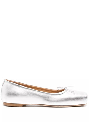 Aeyde Gabriella ballet flats - Silver