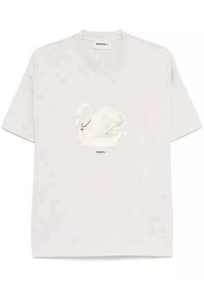 Seen Users Becoming A White Swan T-shirt - Neutrals