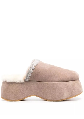 Mou whipstitch 70mm suede platform slippers - Neutrals