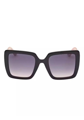 GUESS EYEWEAR logo-plaque square-frame sunglasses - Pink