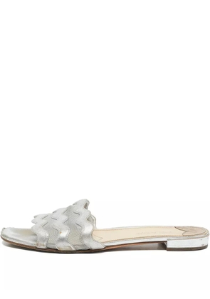 Prada Pre-Owned wave-mesh slide sandals - Silver