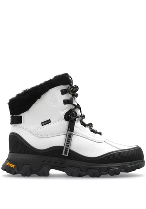 UGG Adirondack Meridian boots - White