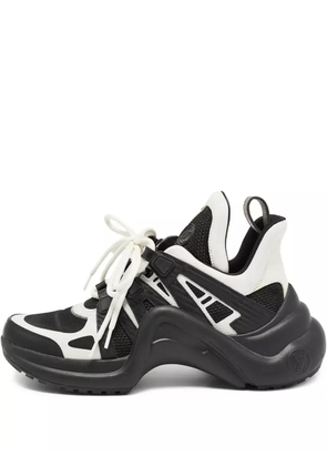 Louis Vuitton Pre-Owned panelled sneakers - Black