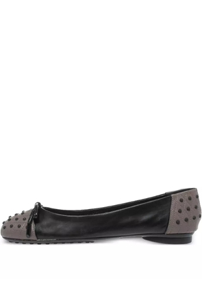 Tod's Vintage Pre-owned studded ballerina flats - Black