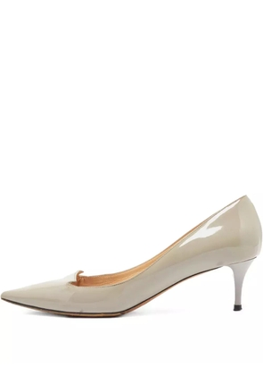 Jimmy Choo Pre-Owned 55mm patent-leather pumps - Grey