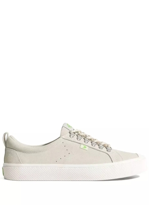 Cariuma Oca Low suede lace-up sneakers - Neutrals