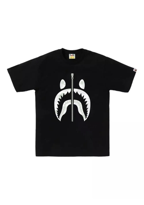 A BATHING APE® shark-print T-shirt - Black