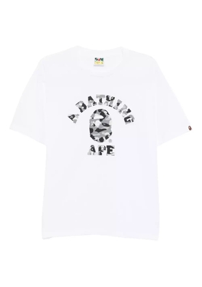 A BATHING APE® 1st Camo College T-shirt - White