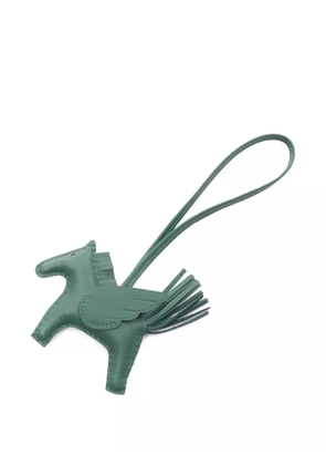 Hermès Pre-Owned 2024 Pegaso leather charm - Green