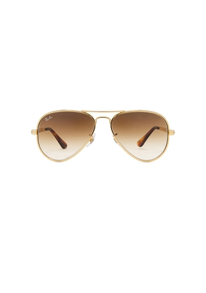 Ray-Ban Aviator Max Sunglasses in Metallic Gold.