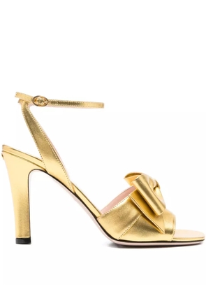 Valentino Garavani 100mm bow-embellished ankle-strap sandals - Gold