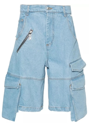 GCDS logo-plaque denim shorts - Blue