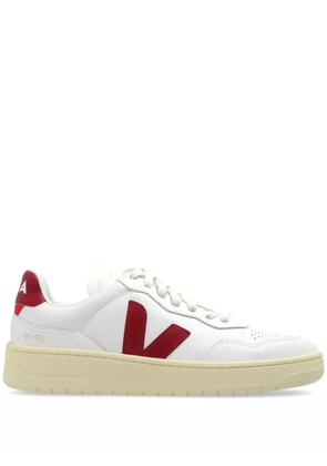 VEJA V-90 sneakers - White