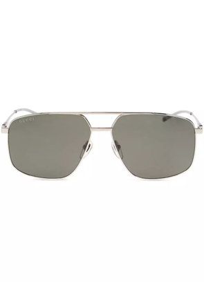 Gucci Eyewear Navigator sunglasses - Gold