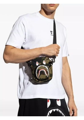 A BATHING APE® camo shark shoulder bag - Green