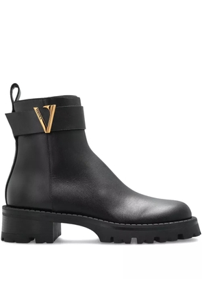 Versace V-Ankle buckle-detail boots - Black