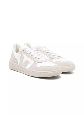 VEJA V-10 B-mesh trainers - White