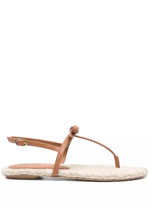 Stuart Weitzman bow-detail espadrilles - Brown