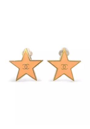 CHANEL Pre-Owned 2001 Star CC clip-on earrings - Gold
