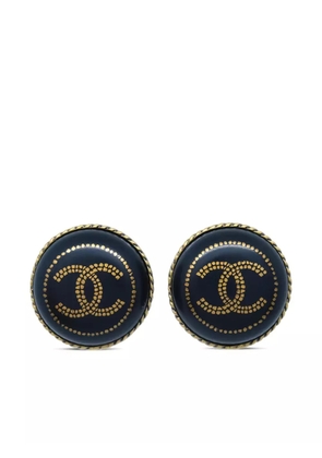 CHANEL Pre-Owned 2000 CC-button clip-on earrings - Black