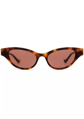 Gucci Eyewear cat-eye frame sunglasses - Brown