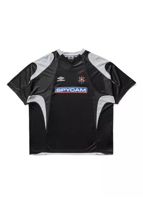 UMBRO panelled-design T-shirt - Black