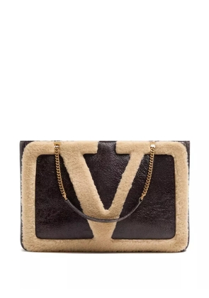 Valentino Garavani medium Viva Superstar shearling tote bag - Brown