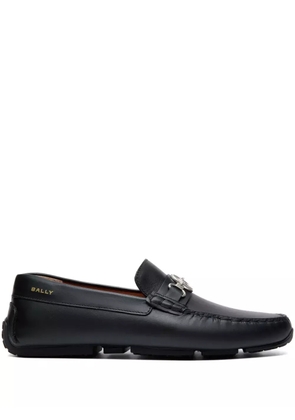 Bally logo-plaque leather loafers - Black
