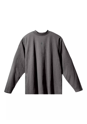 YEEZY GAP ENGINEERED BY BALENCIAGA logo-detail long-sleeved T-shirt - Grey