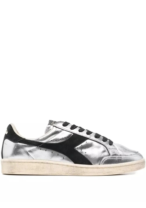 Diadora metallic-panelled sneakers - Grey