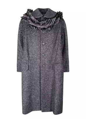 Comme Des Garçons ruffled-detail coat - Black