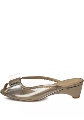 Stuart Weitzman 45mm bow-detail wedge sandals - Gold