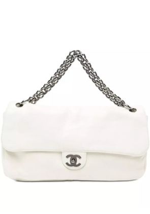 CHANEL Pre-Owned soft and chain shoulder bag - White