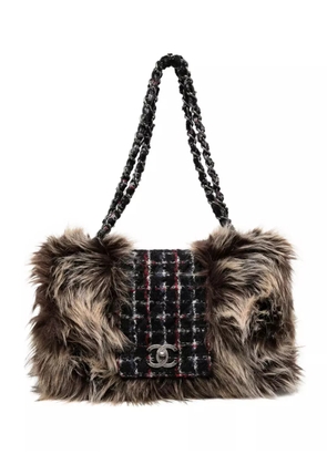 CHANEL Pre-Owned classic flap faux fur tweed shoulder bag - Black