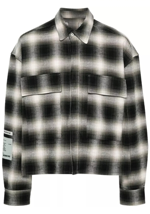 B1ARCHIVE logo-patch plaid shirt - Grey