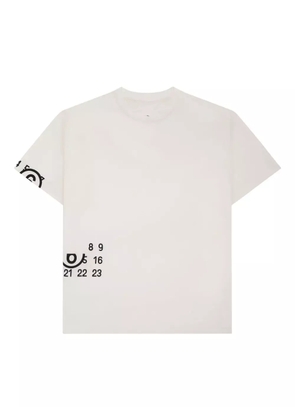 MM6 Maison Margiela Spiga Capsule Numbers T-shirt - White