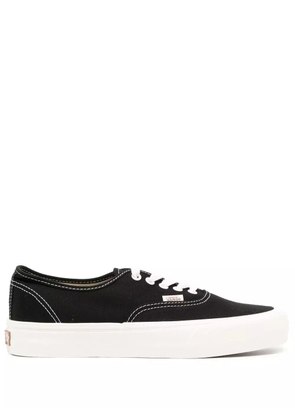 Vans canvas lace-front sneakers - Black