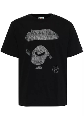 A BATHING APE® logo-print T-shirt - Black