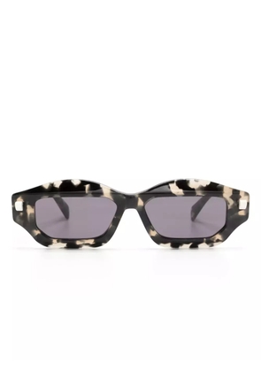 Kuboraum Q6 geometric-frame sunglasses - Black